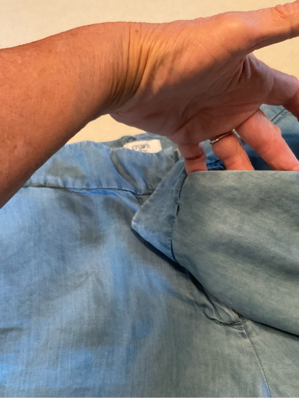 Crown & Ivy Blue Chambray Scalloped Hem Shorts - Picture 4 of 8
